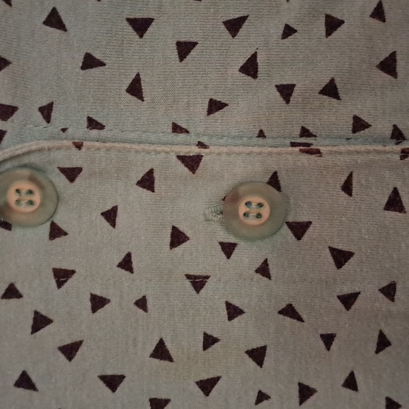 Maggie Lawrence Sport, size 18/20W, green top - Picture 3 of 3